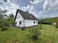 Gepflegtes Einfamilienhaus in idyllischer Lage von Breuna-Niederlistingen - Breuna