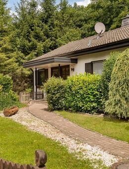 Charmantes Fertighaus am Wald­rand - Ideal als Altersruhesitz, oder für die kleine Familie - Nümbrecht