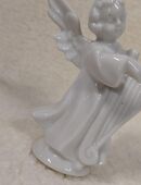 Engelsfigur mit Harfe in 01069