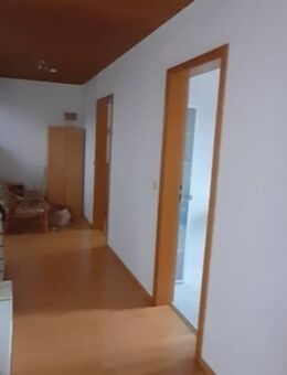 Große Dachgeschoß- Wohnung im Zentrum in Kirchheim-Teck zu vermieten. - Kirchheim (Teck)