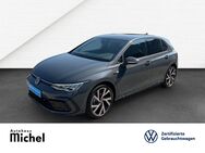 VW Golf, 1.5 VIII eTSI R-Line TravelAssist 18Zoll, Jahr 2023 - Gießen