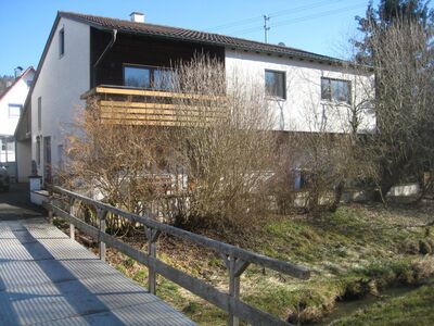 Schönes Einfamilien-Wohnhaus, bei Bedarf mit Werkstattmöglichkeit, ruhig und idyllisch mit Bachlauf in Seitingen-Oberflacht
