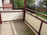 Frisch renoviert! Helle 2-Zi. mit sonnigem Balkon, Eckwanne und Vinyl in ruhiger Lage! - Chemnitz