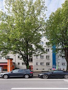 BALKON und TAGESLICHTBAD: Vermietete 3-Zimmer-Kapitalanlage in der gefragten City West - Berlin
