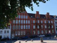 Schöner Wohnen mit Ausblick auf die Trave am Drehbrückenplatz - Lübeck