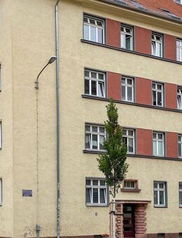 Denkmalgeschützte 2-Zimmer-Dachgeschosswohnung als Kapitalanlage in Gohlis-Mitte - Leipzig