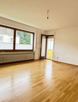 Große, helle 4 ZKB, Balkon, 1. OG, Bj. 65, Garage, Keller, IN-2 Min. zur City, Am Grüngürtel Glacis - Ingolstadt