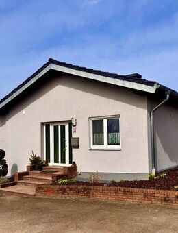 Modernes Ein- bis Zweifamilienhaus im Bungalow-Stil, ca. 240 qm Wohnfläche in Konz-Roscheid - ideal auch für LUX-Pendler - Konz