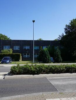 Drei Mehrfamilienhäuser auf großem Grundstück mit Erweiterungs- oder Neubaupotenzial - Teltow