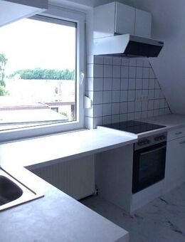 Bezugsfreie, gemütliche Oberwohnung mit kleiner Terrasse in Leer-Loga zu vermieten. - Leer (Ostfriesland)