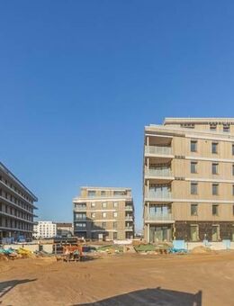 Barrierefreiheit auf 131 m²! Großzügige 4,5 Zimmer-Wohnung mit Balkon und Loggia - Berlin