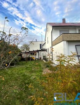 1-3-Familienhaus mit zwei Terrassen, Garten und Potenzial zur Erweiterung in Bietigheim-Bissingen - Bietigheim-Bissingen