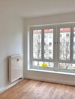 Wunderschön - renovierte 3R.-Whg. mit Balkon - Jetzt zuschlagen - Gera