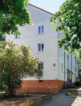Schöne Dachgeschosswohnung in Stadtnähe// DG links - Wolfsburg