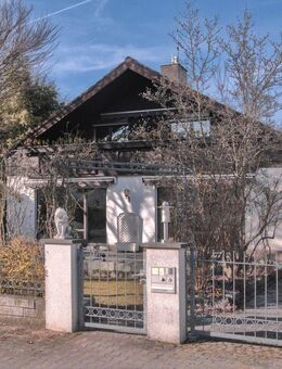 Einfamilienhaus mit viel Raum PROVISIONSFREI in bevorzugter Wohnlage in Nürnberg-Fischbach - Nürnberg