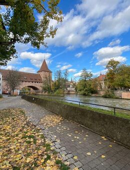 Rarität - Traumlage Altstadt direkt an der Pegnitz: 2-Zimmer-Wohnung im Stadtteil St. Lorenz zu verkaufen - Nürnberg
