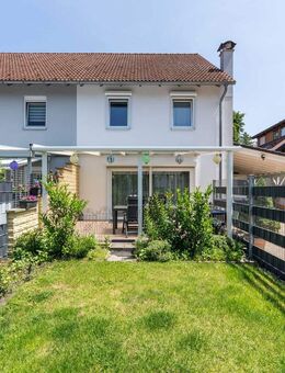 Familienfreundliche Doppelhaushälfte mit Garten und riesiger Doppelgarage - mitten in Lauchringen - Lauchringen