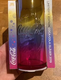 Coca Cola Regenbogenglas - Original unentpackt 2019 - Bad Vilbel