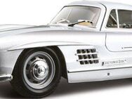 Bburago Sammlerauto Mercedes-Benz 300SL (1954), Maßstab 1:24