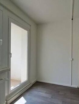 Sichern Sie sich schon jetzt diese NEU sanierte 2-Raum-Wohnung in ruhiger Jahnsdorfer Lage - ab September 2025 verfügbar - Jahnsdorf (Erzgebirge)