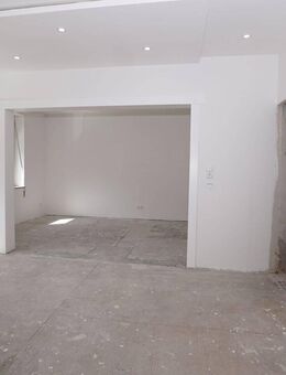 Kleines teilsaniertes Einfamilienhaus - Thaleischweiler-Fröschen