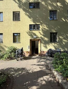 Wohnen im Grünen mit Potenzial: Optimal geschnittene Wohnung unweit des Heinrich-Laehr-Parks! - Berlin