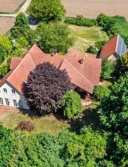 Ensemble aus zwei Wohnhäusern, zwei Apartments, großer Doppelgarage und PV-Anlage - Quakenbrück