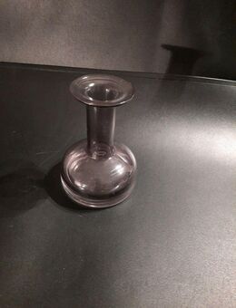 Glasvase Glasflasche, Vase ca. 14cm hoch unten ca. 10cm breit leicht getönt - Essen