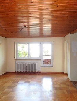 Helle 3 Zimmer-Wohnung mit Balkon und Tiefgaragen-Stellplatz in guter Lage! - Geislingen (Steige)