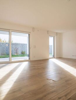 Lichtdurchflutete 3-Zi.-Designwohnung mit großer Terrasse - Erlangen