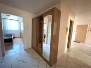 Geräumige 4,5-Zimmerwohnung mit Balkon ins Grüne und TG in Waiblingen - sofort frei! - Waiblingen