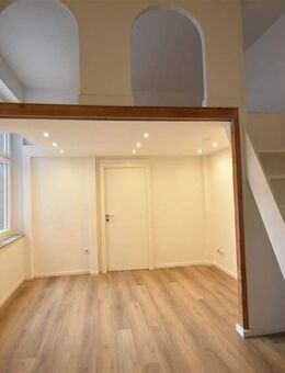 Für Individualisten! Freie 2-Zimmer-Whg mit EBK - Düsseldorf