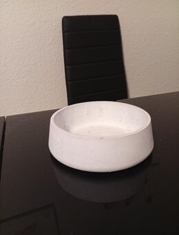 Handgegossene Schmuck Schale aus Raysin 200 - Kamenz