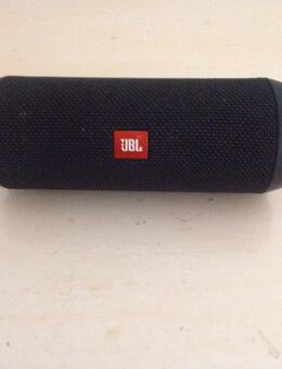 JBL Musikbox / schwarz mit Ladekabel - Schönefeld