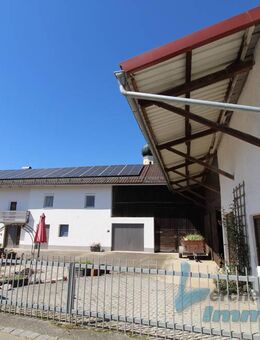 ***Ehemalige Hofstelle mit Nebengebäude, PV-Anlage, Nähe Eichendorf*** - Eichendorf