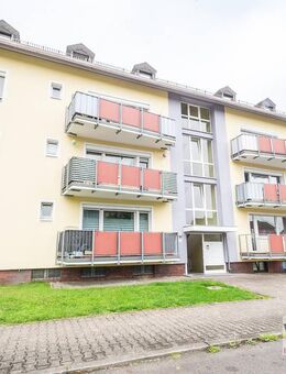 ZENTRAL GELEGEN - lichtdurchflutete Eigentumswohnung mit Stellplatz und Gartenanteil in Birkenfeld! - Birkenfeld (Rheinland-Pfalz)