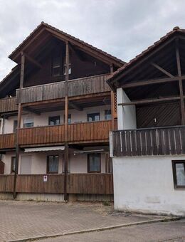 Schöne 2 Zimmer-Dachgeschoss-Wohnung in lukrativer und genialer Lage von Grießen! - Klettgau