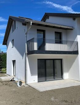 Größer als Sie denken! Sonnendurchflutetes Reiheneckhaus mit Galerie - Raubling