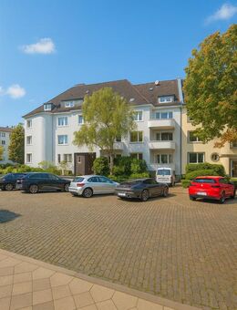 Großzügige Maisonette-Wohnung mit Garten, Südbalkonen und optionaler Einzelgarage - Düsseldorf