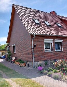 Sofortbezug - Haus nahe Plauer See - ideal für Familien, mit sehr großem u. teilbarem Süd-Grundstück - Alt Schwerin