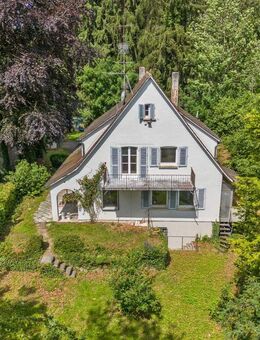 Alleinlage in Altstadtnähe - Einzigartiges Refugium mit Waldgrundstück in Ravensburg - Ravensburg