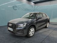 Audi Q2, Advanced 40 TFSI qu, Jahr 2024 - München