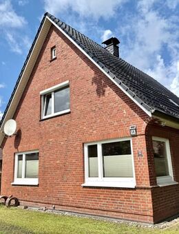 Familiengerechtes 5 1/2-Zimmer-Einfamilienhaus mit schönem Garten mitten im alten Dorfkern - Schenefeld (Landkreis Pinneberg)