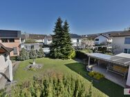 Großzügiges Zweifamilienhaus in zentraler und ruhiger Lage von Weil am Rhein - Weil (Rhein)
