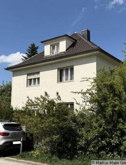 Sanierungsbedürftiges Zweifamilienhaus mit viel Platz für neue Ideen! - Haar