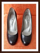 # Neue # Echt Leder Charisma Schuhe Gr. 33 ohne OVP - Neu 140,00, Versand oder Abholung, da entfallen die Versandkosten in 98617