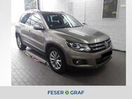 VW Tiguan, 2.0 TDI Lounge, Jahr 2016 - Bernburg (Saale)