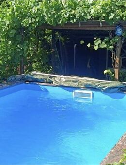 Modernes Wohnen mit Pool, Wintergarten und Ausbaupotenzial - vielseitige Doppelhaushälfte in Bestlage - Dinkelsbühl