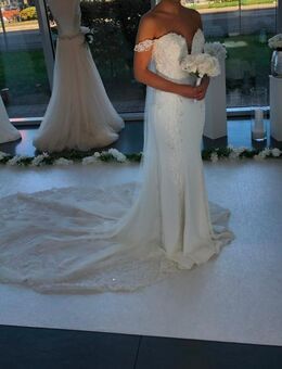 Wunderschönes, ungetragenes Brautkleid mit langer Schleppe - Landau (Pfalz)