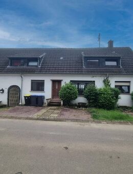 Mehrfamilienhaus mit 4 Wohneinheiten in ruhiger Wohnlage - Saarbrücken